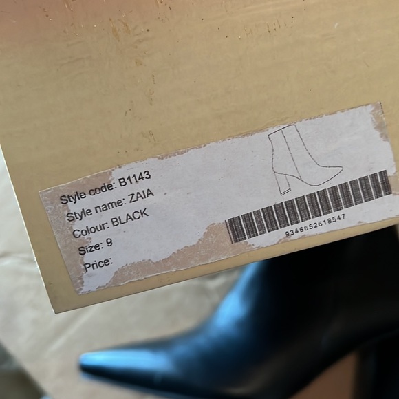 Billini Zaia - Black booties - Picture 7 of 9